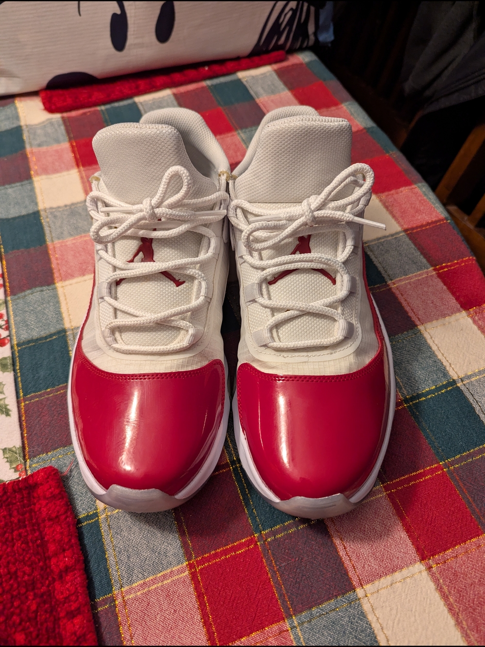 Jordan 11 CMFT Low Cherry - Size Men 11 Shoes